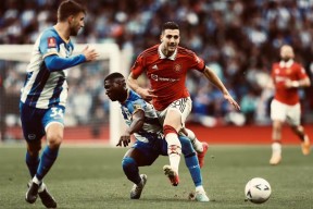 九游体育电竞-里程碑夜！布莱顿远射贴柱，欧联赛前刷纪录，管理层满意，球队文化再被提及的简单介绍