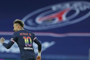 九游体育直播-包含巴黎圣日耳曼发布备战花絮；关键时刻内部沟通；亚冠任务艰巨；团队化学反应显著的词条