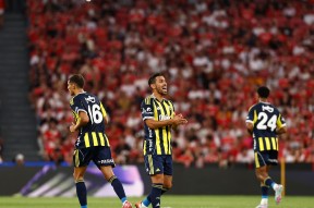 官方网站-拜仁慕尼黑今晚绝杀压哨，志在欧联名次提升，信心回归，年轻球员得到机会的简单介绍