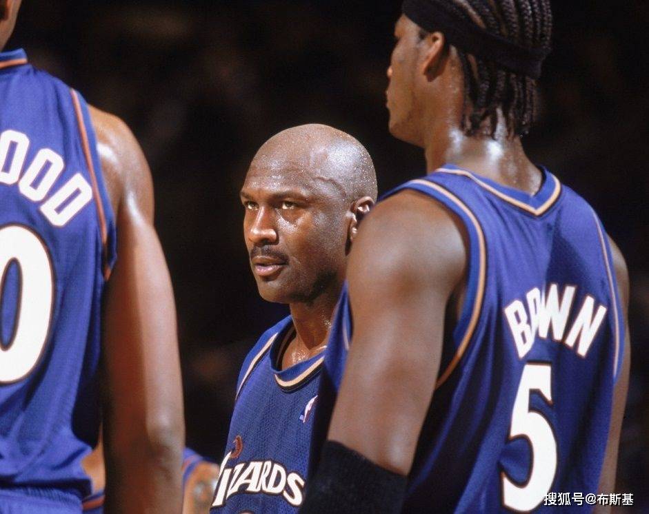 华盛顿奇才加时末段调整名单，志在CBA常规赛名次提升，管理层满意，资深球员宣示担当的简单介绍