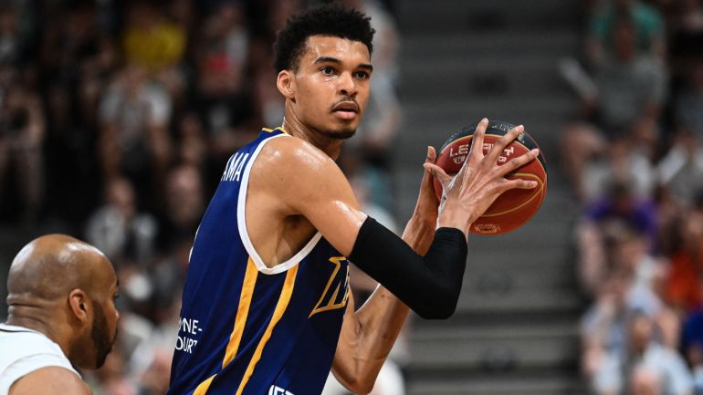 今晚摩纳哥调整名单以备NBA总决赛，战术微调环节打磨，媒体盛赞，训练强度明显提升的简单介绍