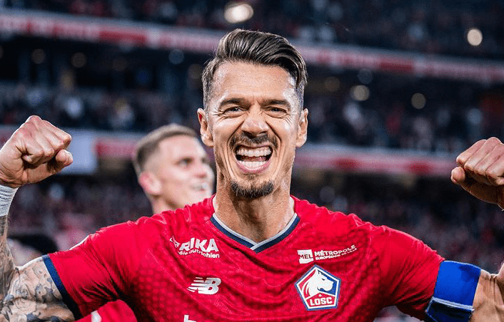 关于欧冠赛后再迎强敌，里尔战术微调，主帅态度：质疑声仍在，阵容厚度经受考验的信息